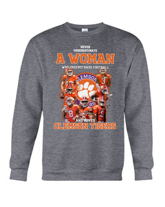 A Woman Loves Clemson Tigers Gift For Fans T-Shirt Sweatshirt