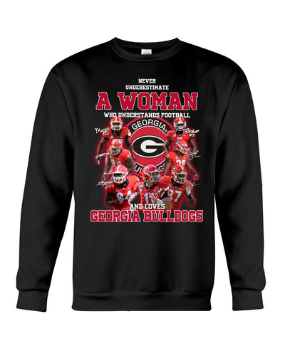 A Woman Loves Georgia Bulldogs Custom Tee Sweatshirt