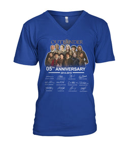 50Th Anniversary Outlander Gift For Fans Black T-Shirt Guys V-Neck