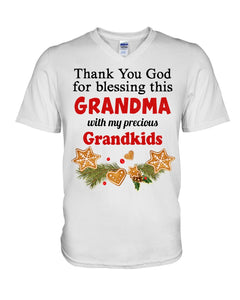 Blessing My Grandma Christmas Gift For Family Guys V-Neck