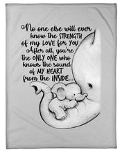 Load image into Gallery viewer, Elephant Cute Gift For Family Tee Fleece Blanket