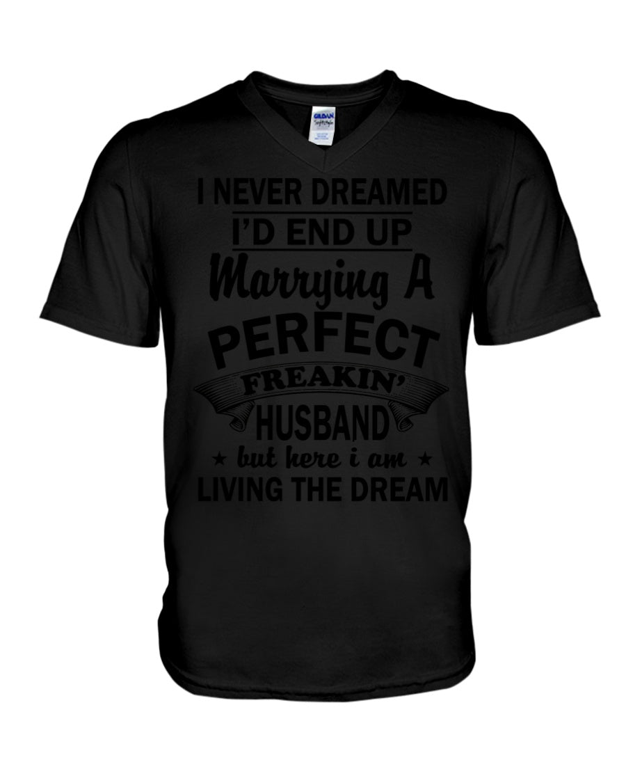 I Marry A Freaking Awesome Husband Gift For Wife T-Shirt Guys V-Neck